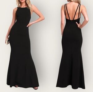 Lulu's Elegant Black Maxi Dress